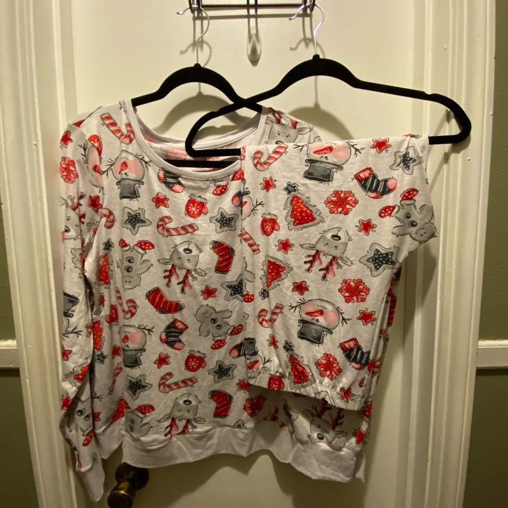 Secret Treasures Pajama Set